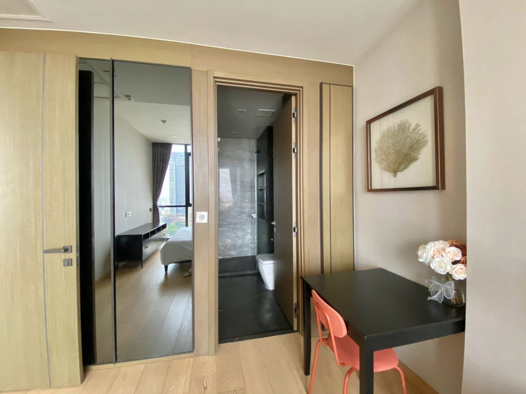 The monument thonglor 出售公寓