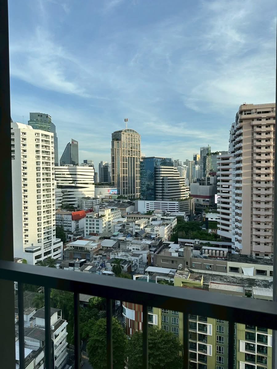 Noble Around Sukhumvit33