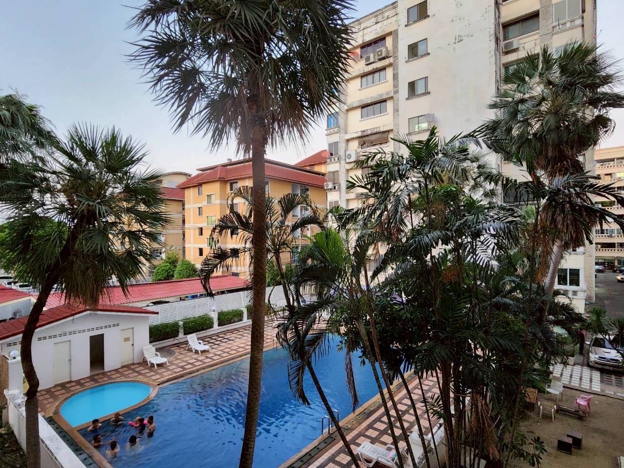 Grand Park Town Huai Khwang