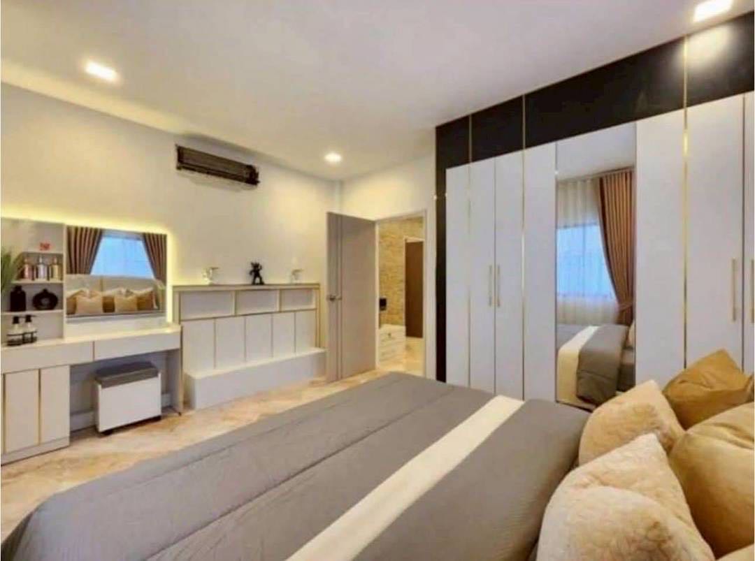 Soi Noen Phlab Wan