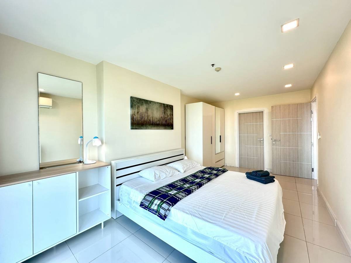 One Tower Phratamnak