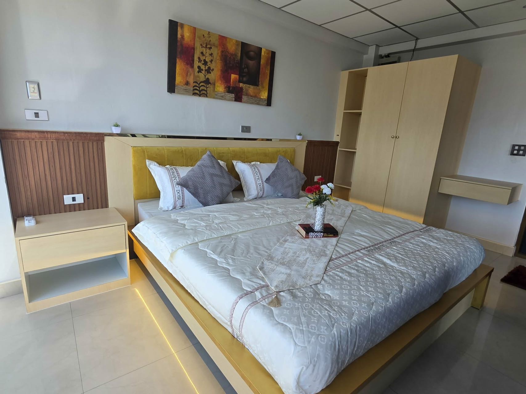 Golden Pattaya Condominium