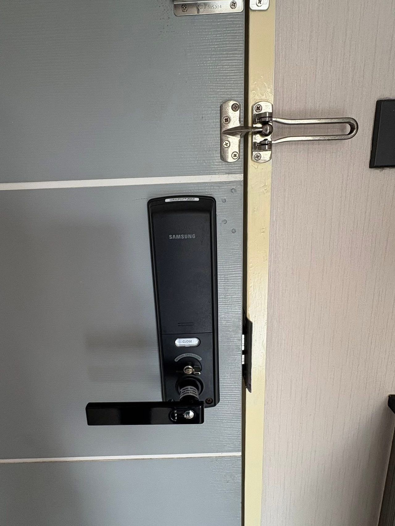 THE PRIVATE PARADISE