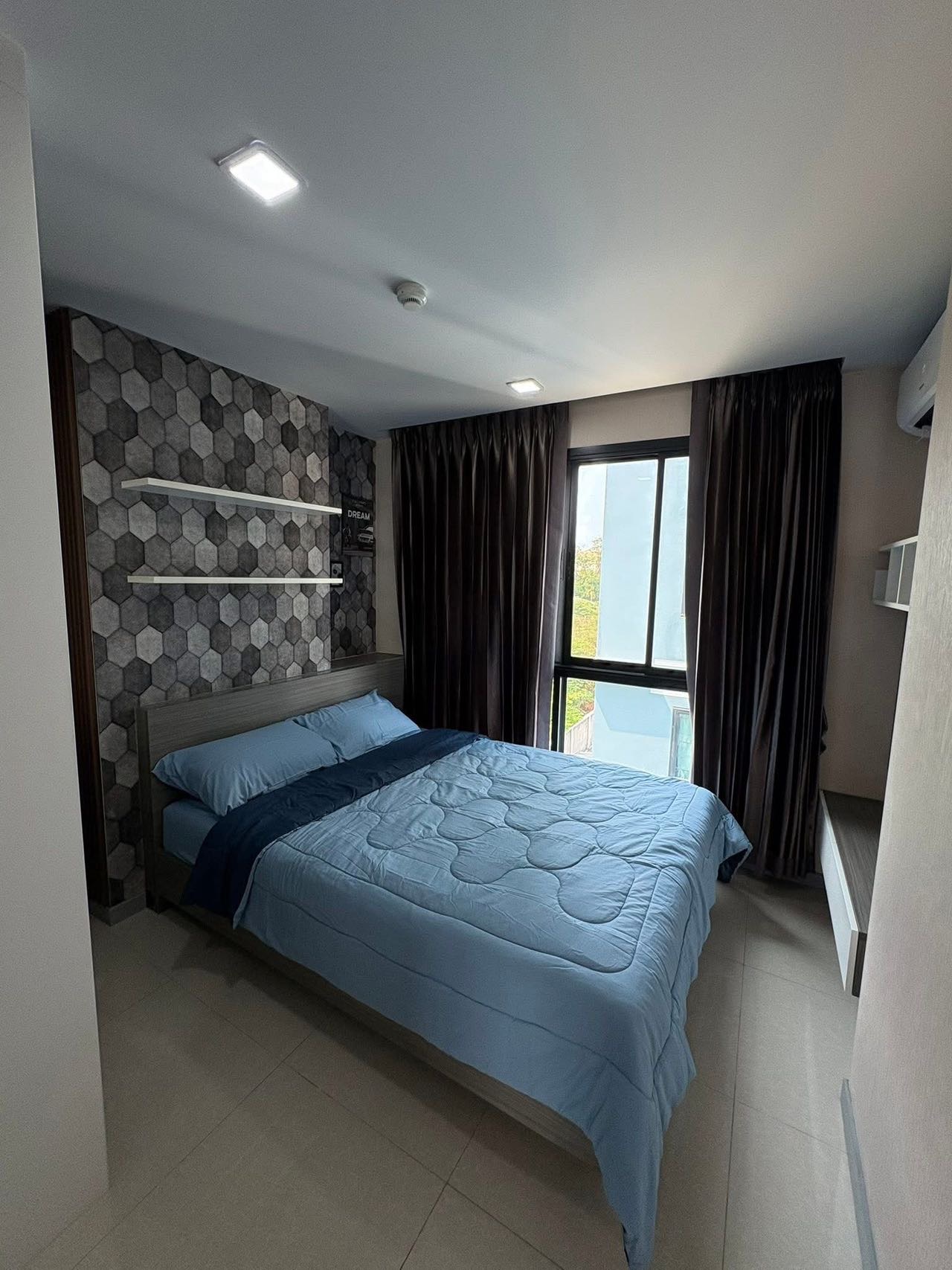 THE PRIVATE PARADISE