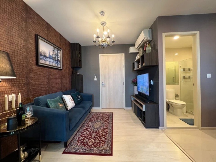 Life Asoke Petchaburi