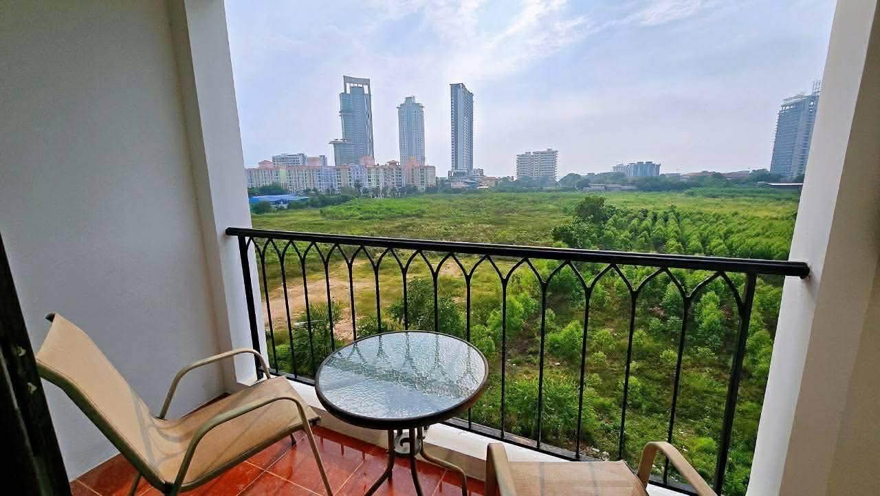 Venetian Signature Condo Resort