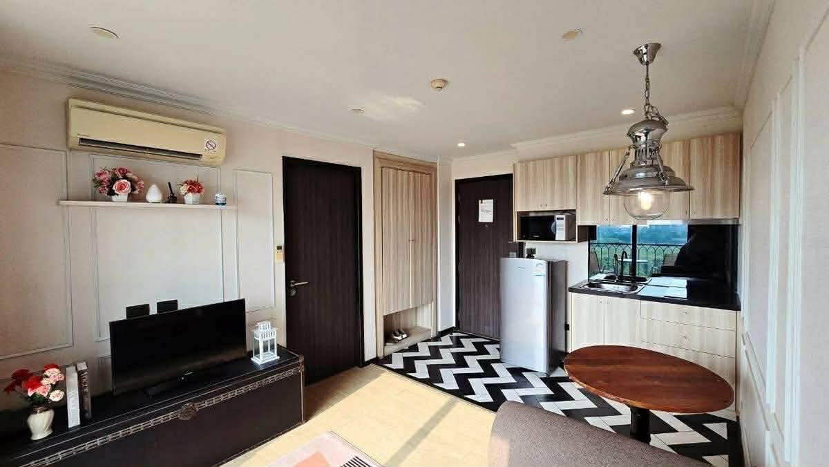 Venetian Signature Condo Resort