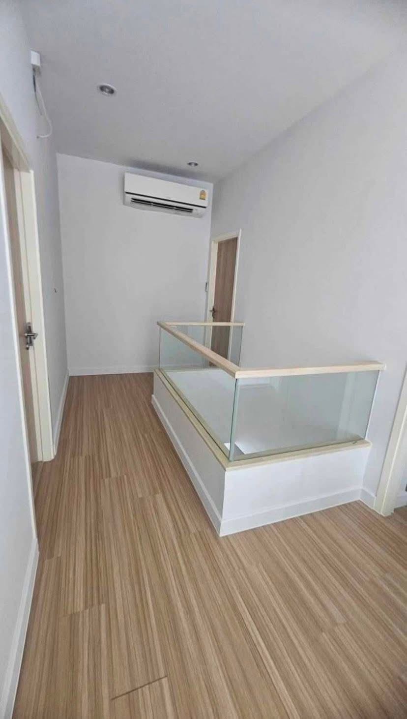 Chaiyaphon Wittaya - Motorway 