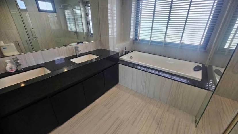 Chaiyaphon Wittaya - Motorway 