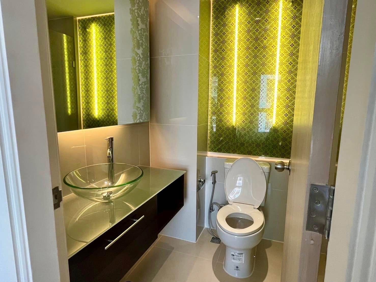 Grande Caribbean Condo