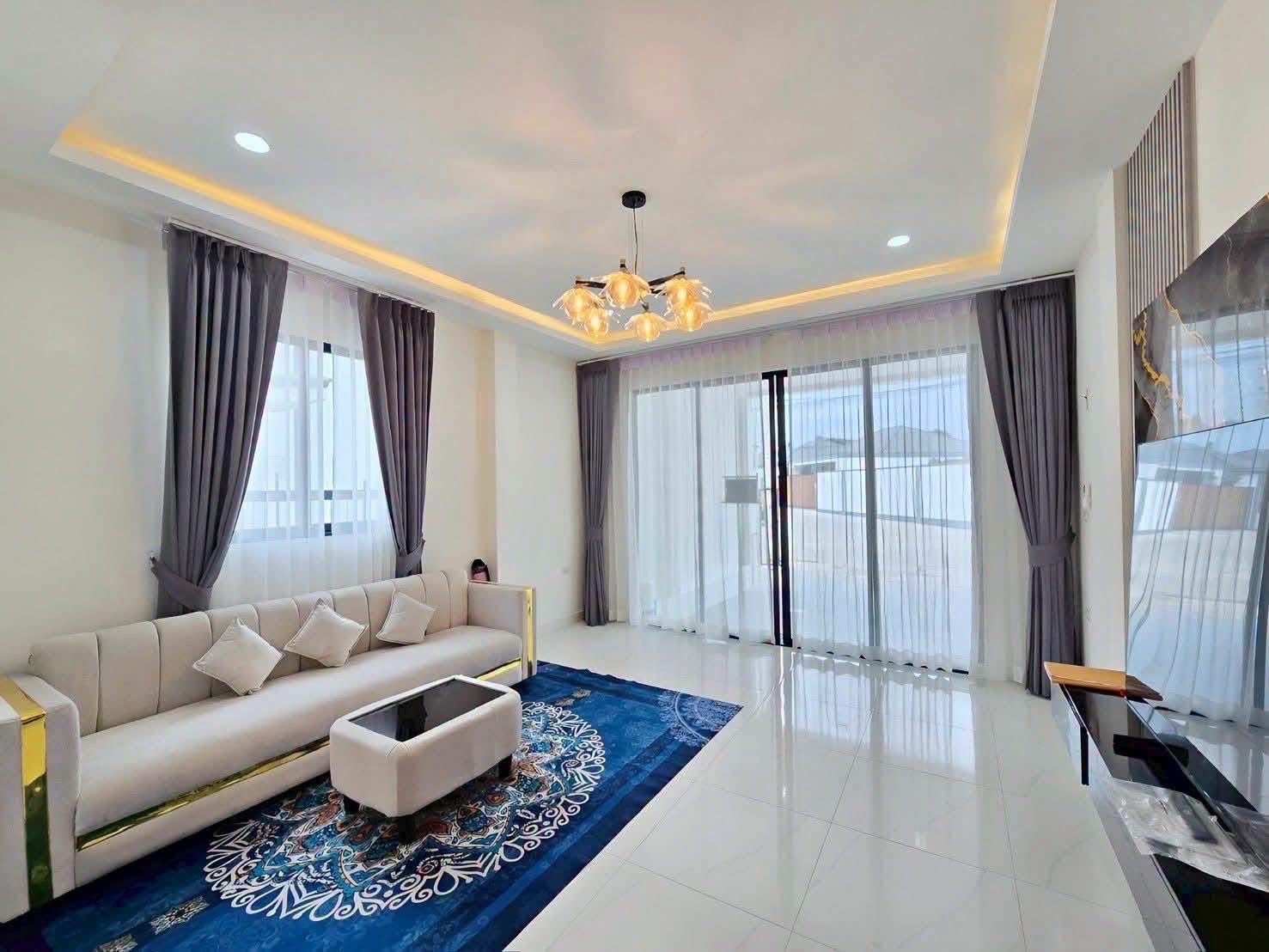 Avenue Prime 21 