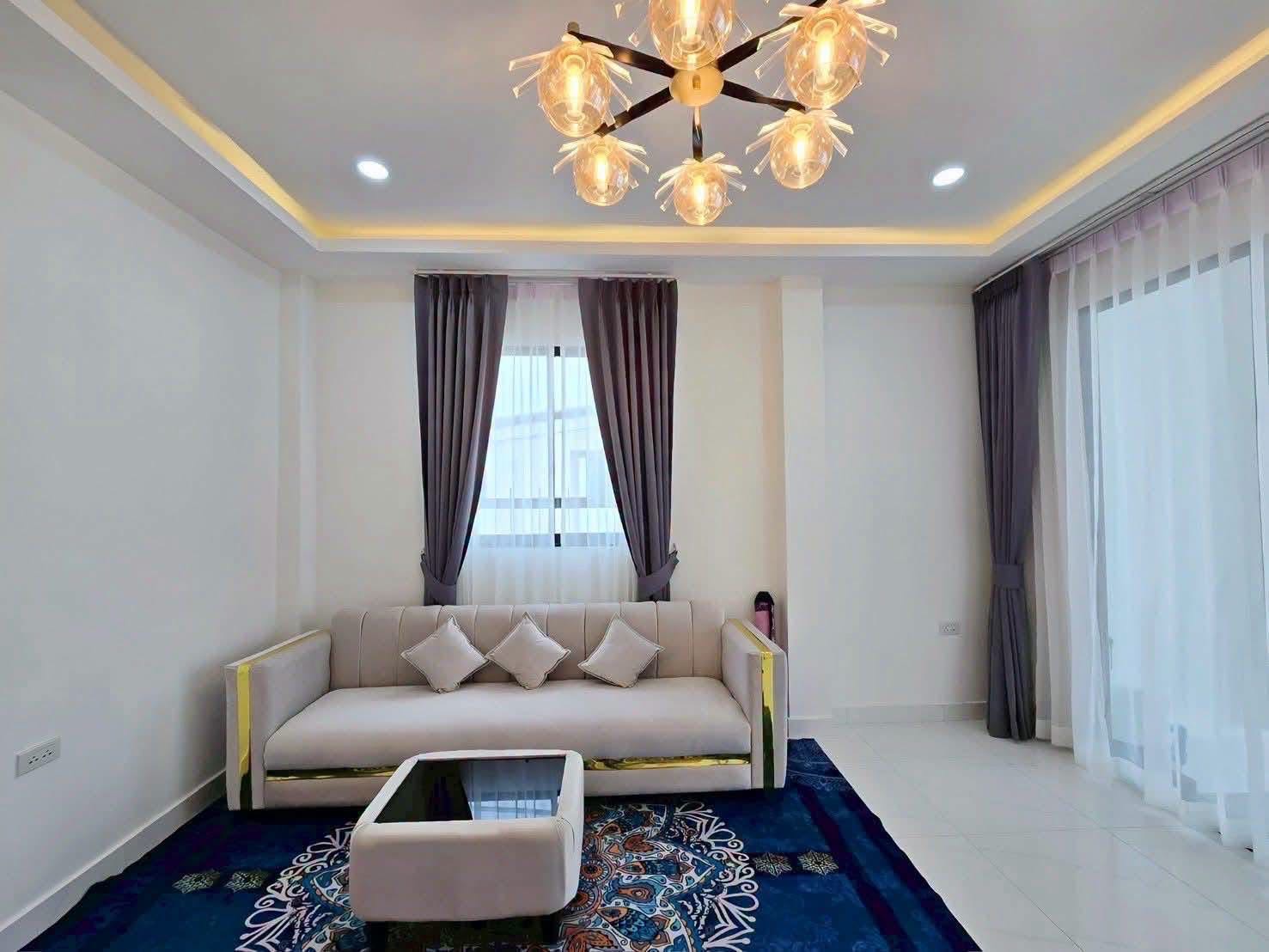 Avenue Prime 21 