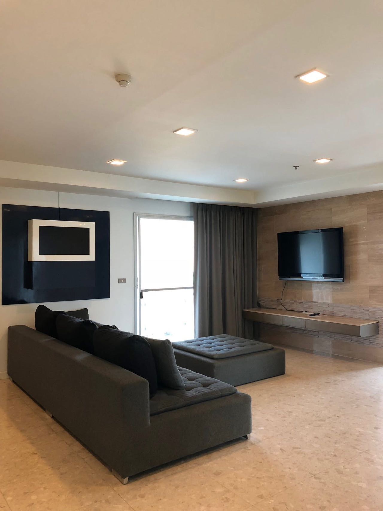 Nusasiri Grand Condo Ekamai