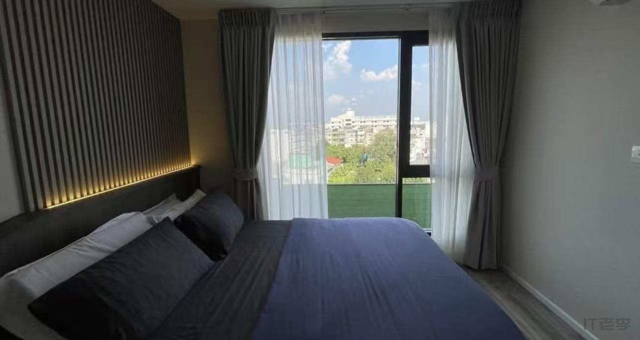 Platinum Condominium