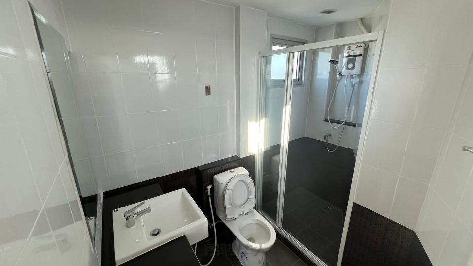 Assakarn Place Srinakarin