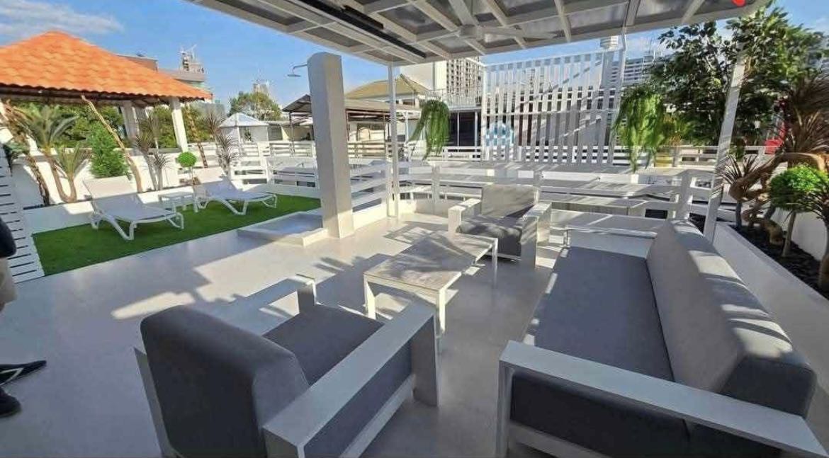 Pratumnak  · Soi 5（高端安静区域）