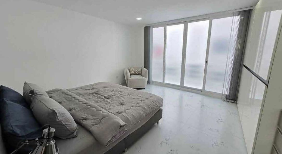 Pratumnak  · Soi 5（高端安静区域）