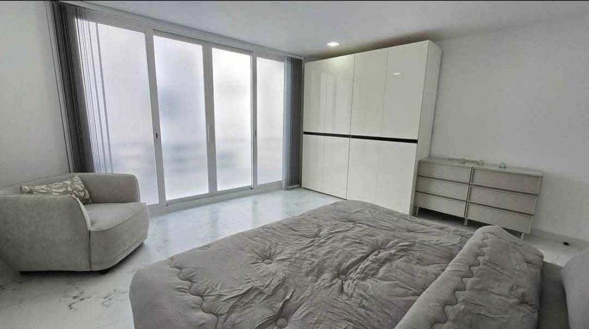 Pratumnak  · Soi 5（高端安静区域）