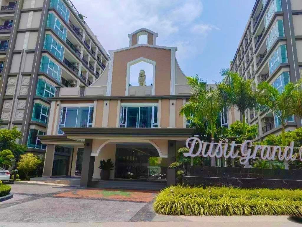  Dusit Grand 2