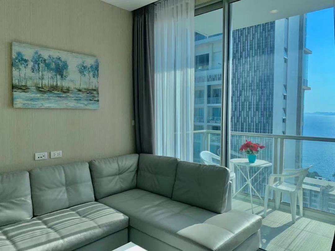 芭提雅北区里维拉两居室出租