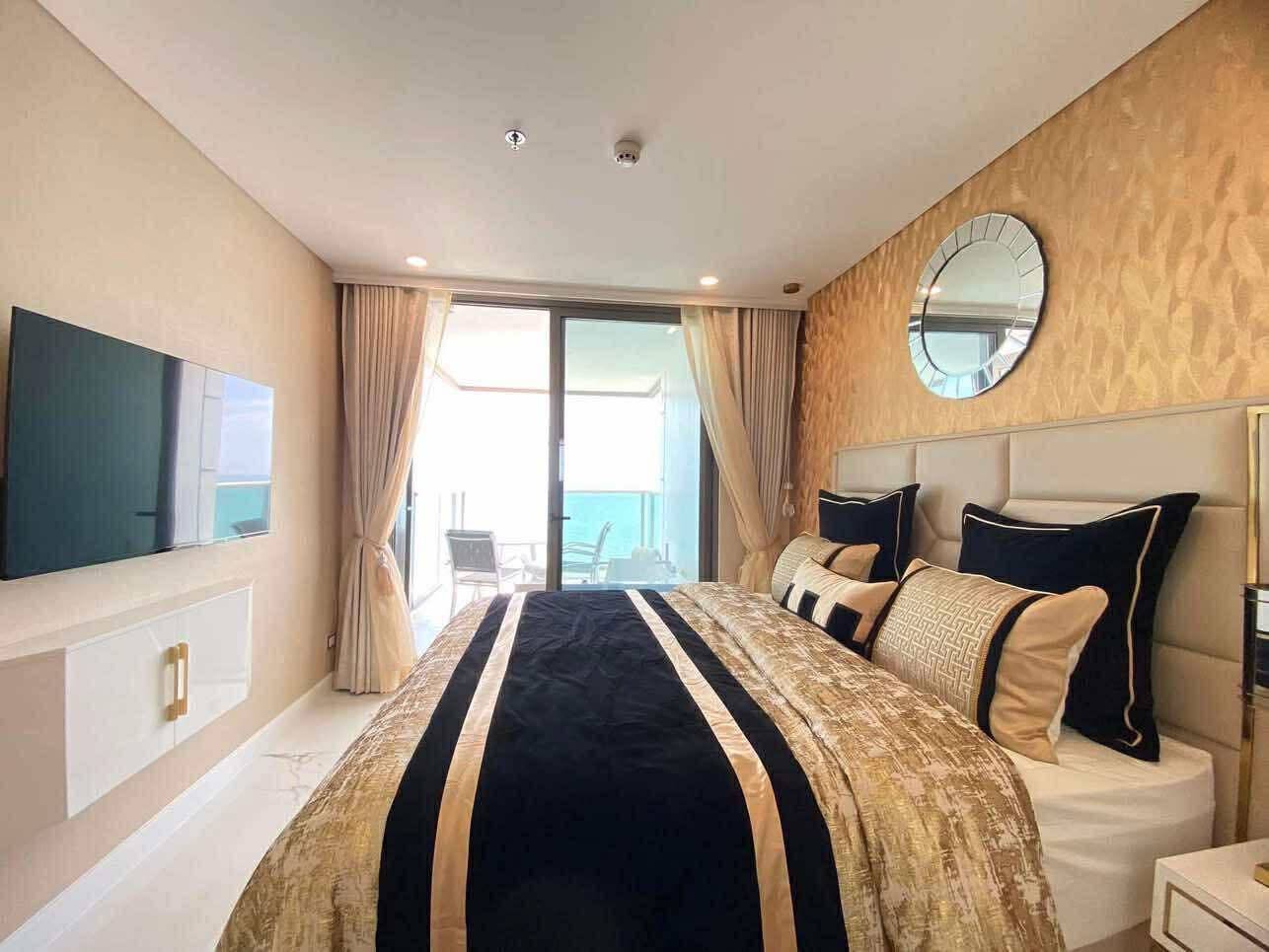  Copacabana Beach Jomtien