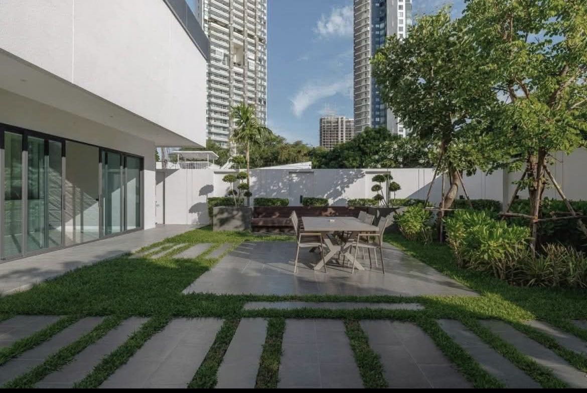  The Eleglance Pattaya