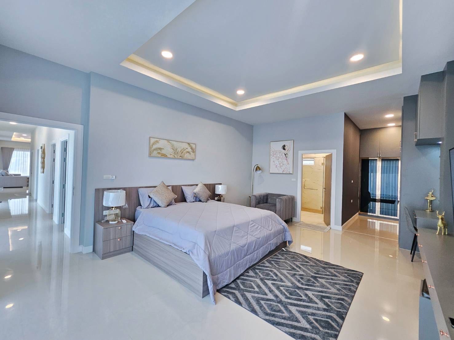 Gardenville Village 6