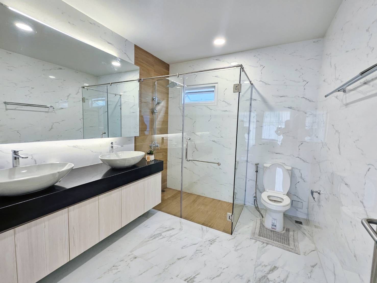 Gardenville Village 6