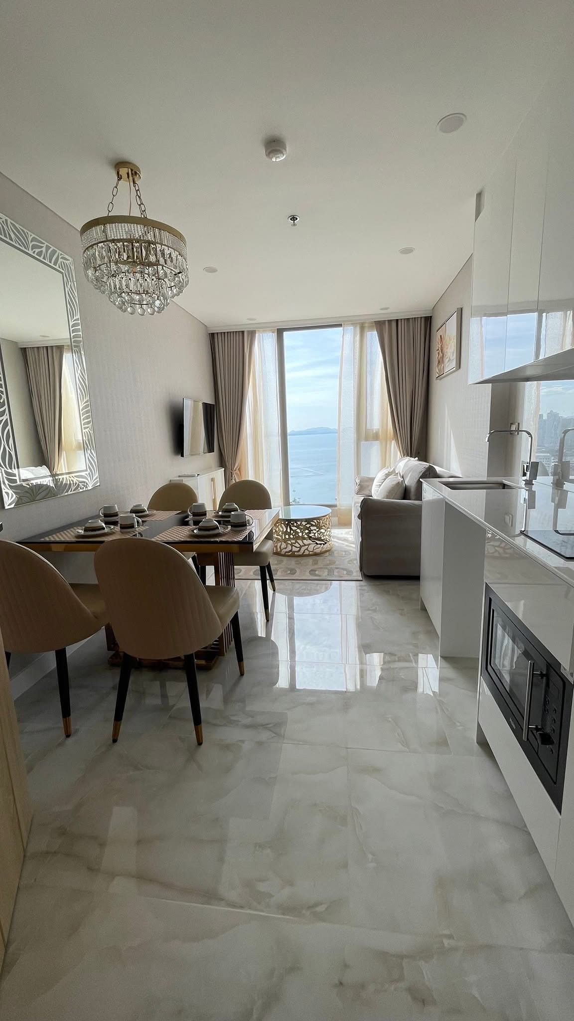 Copacabana  Jomtien side