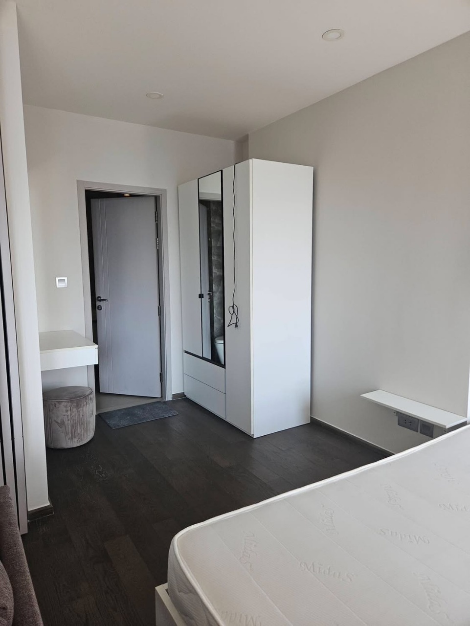 IDEO Q SIAM-RATCHATHEWI