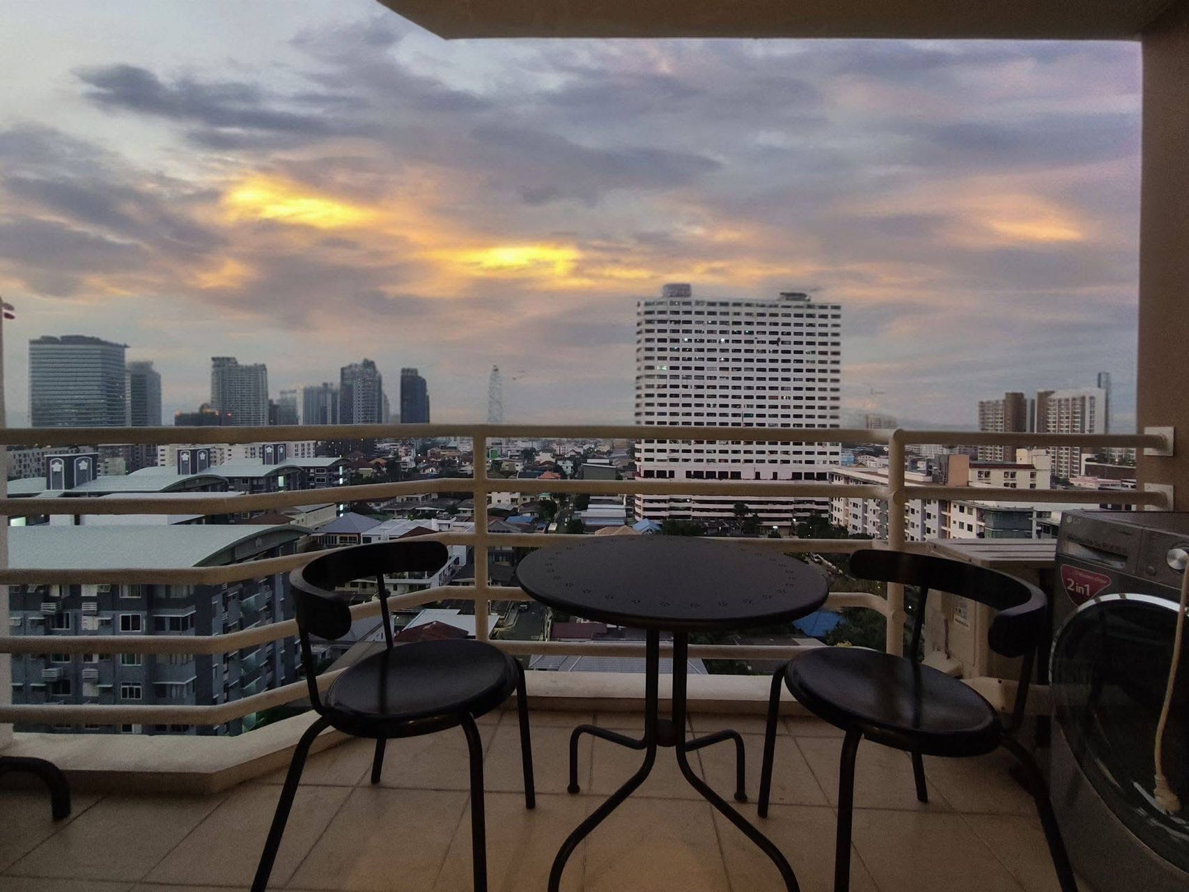 City Living Ratchada