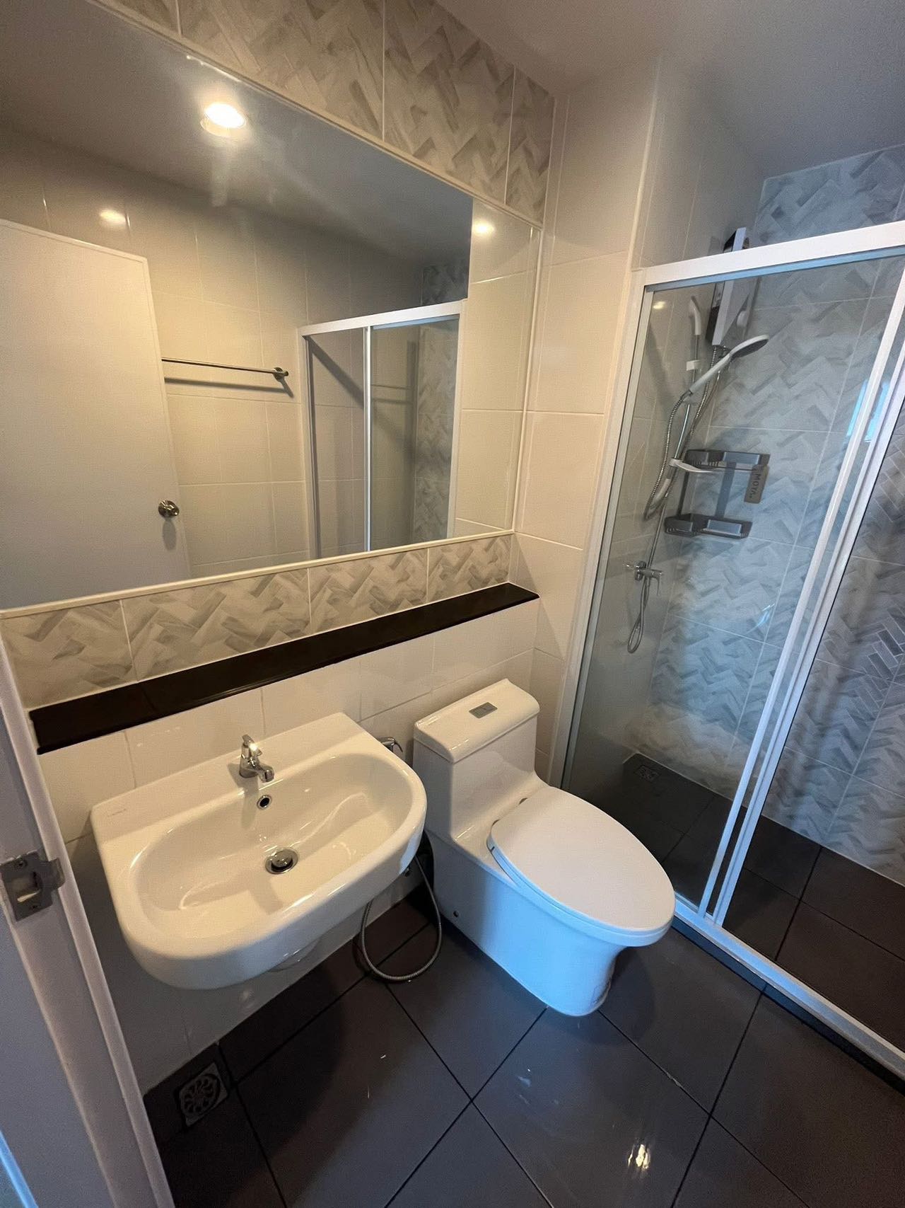 Regent Home Wutthakat 