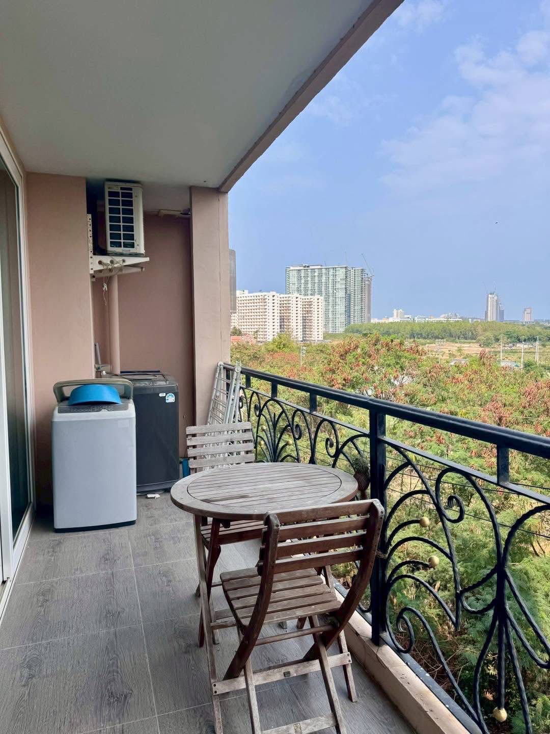 Atlantis Condo Resort