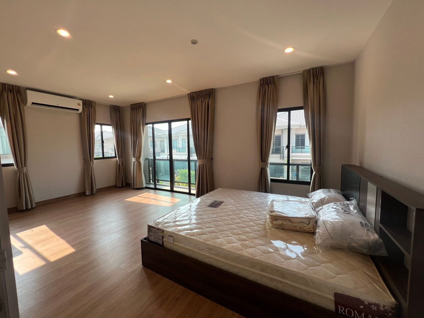 Passorn Prestige Bangna-Suvarnabhumi