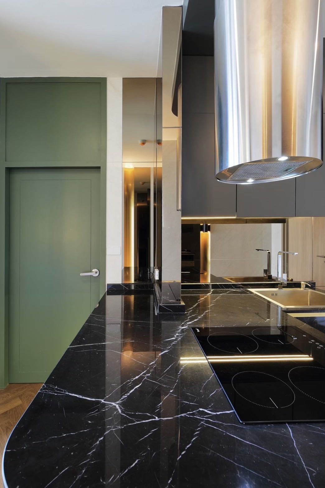 Noble Ploenchit(出售）