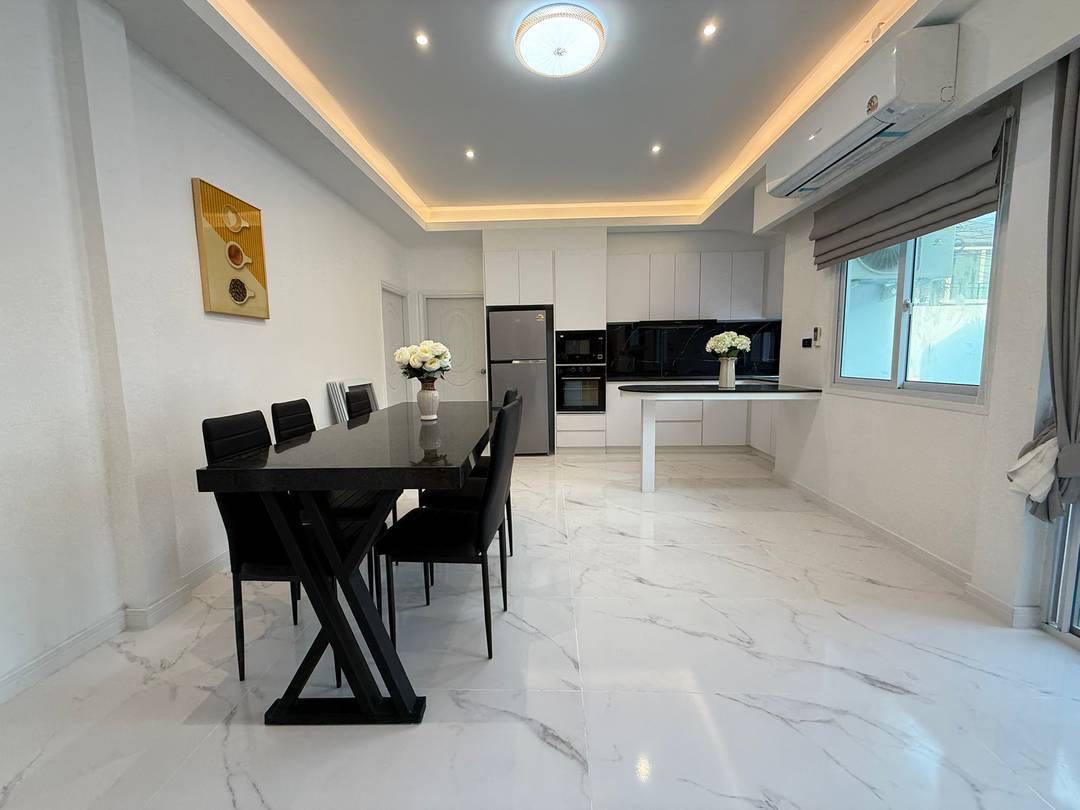 Suksabai 泳池别墅