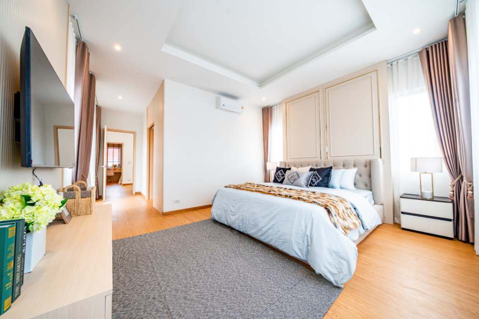 Royal Park Village