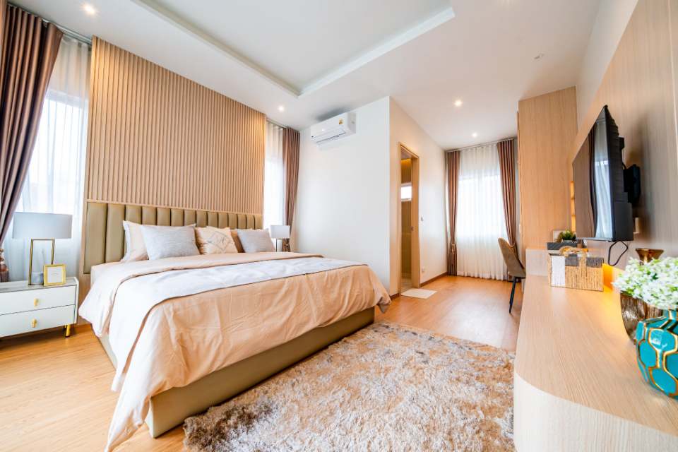 Royal Park Village