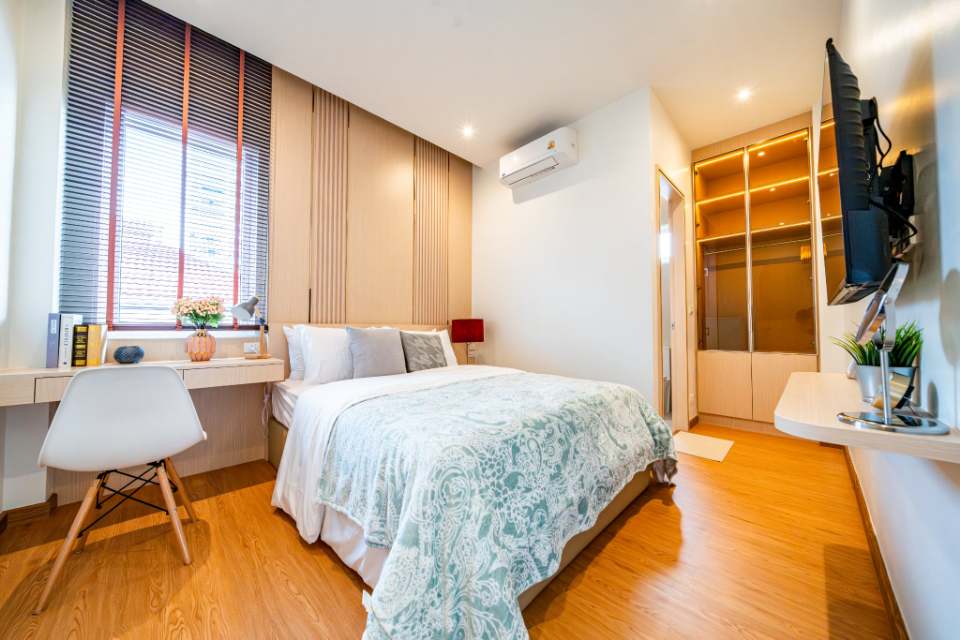 Royal Park Village