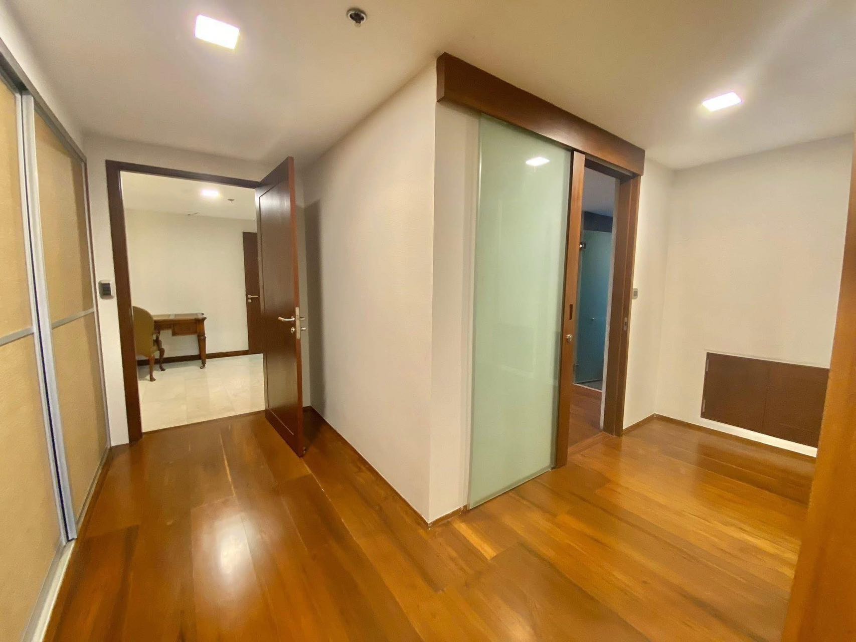 Kalllista Mansion sukhunvit 11 