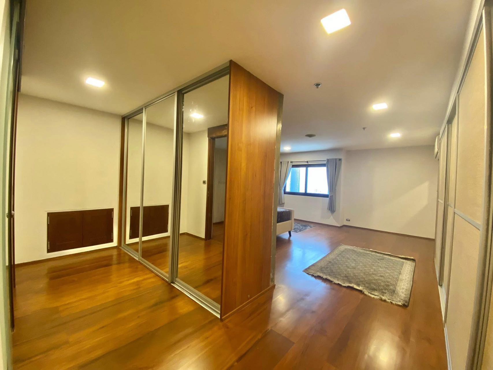 Kalllista Mansion sukhunvit 11 