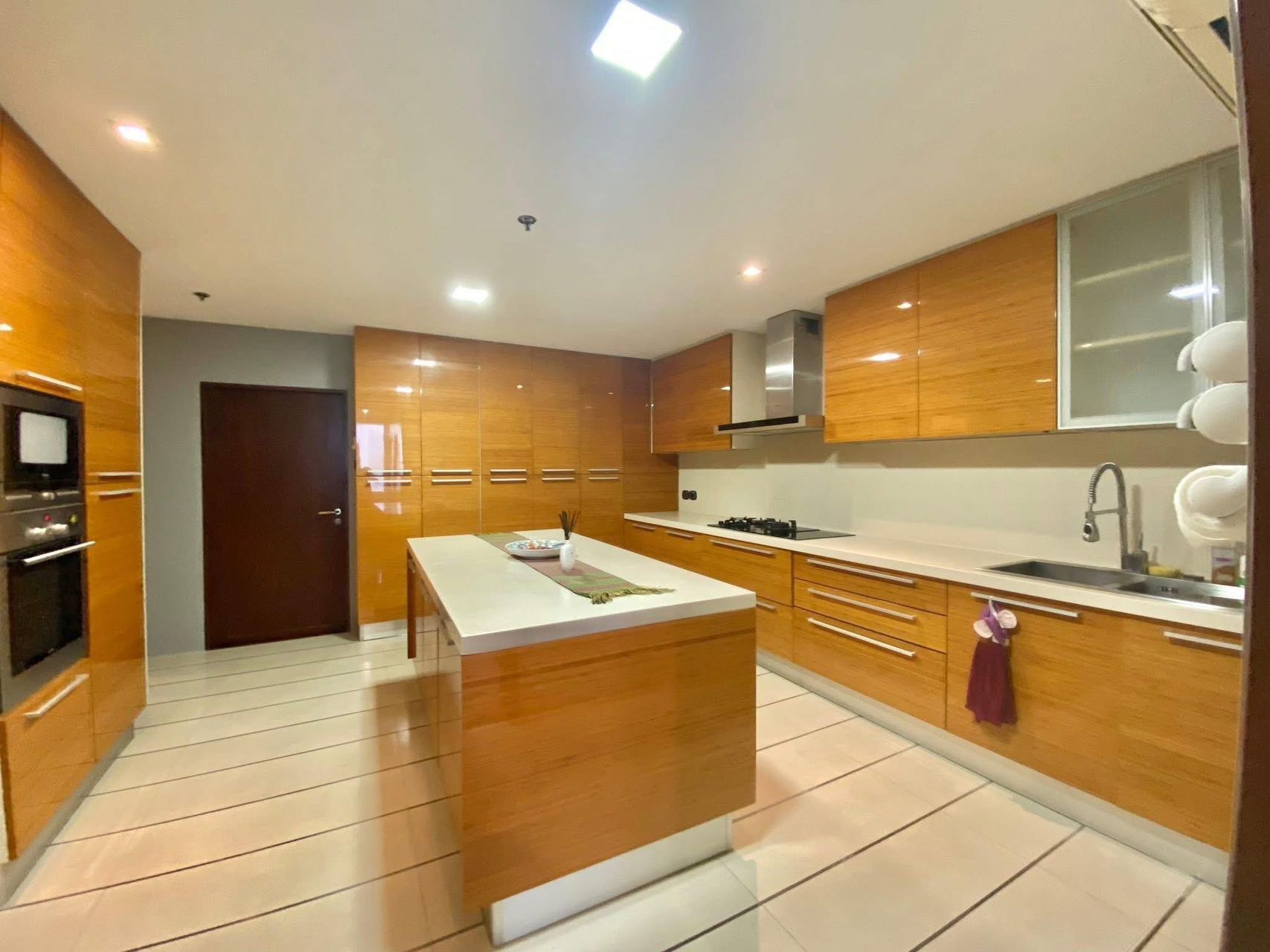 Kalllista Mansion sukhunvit 11 