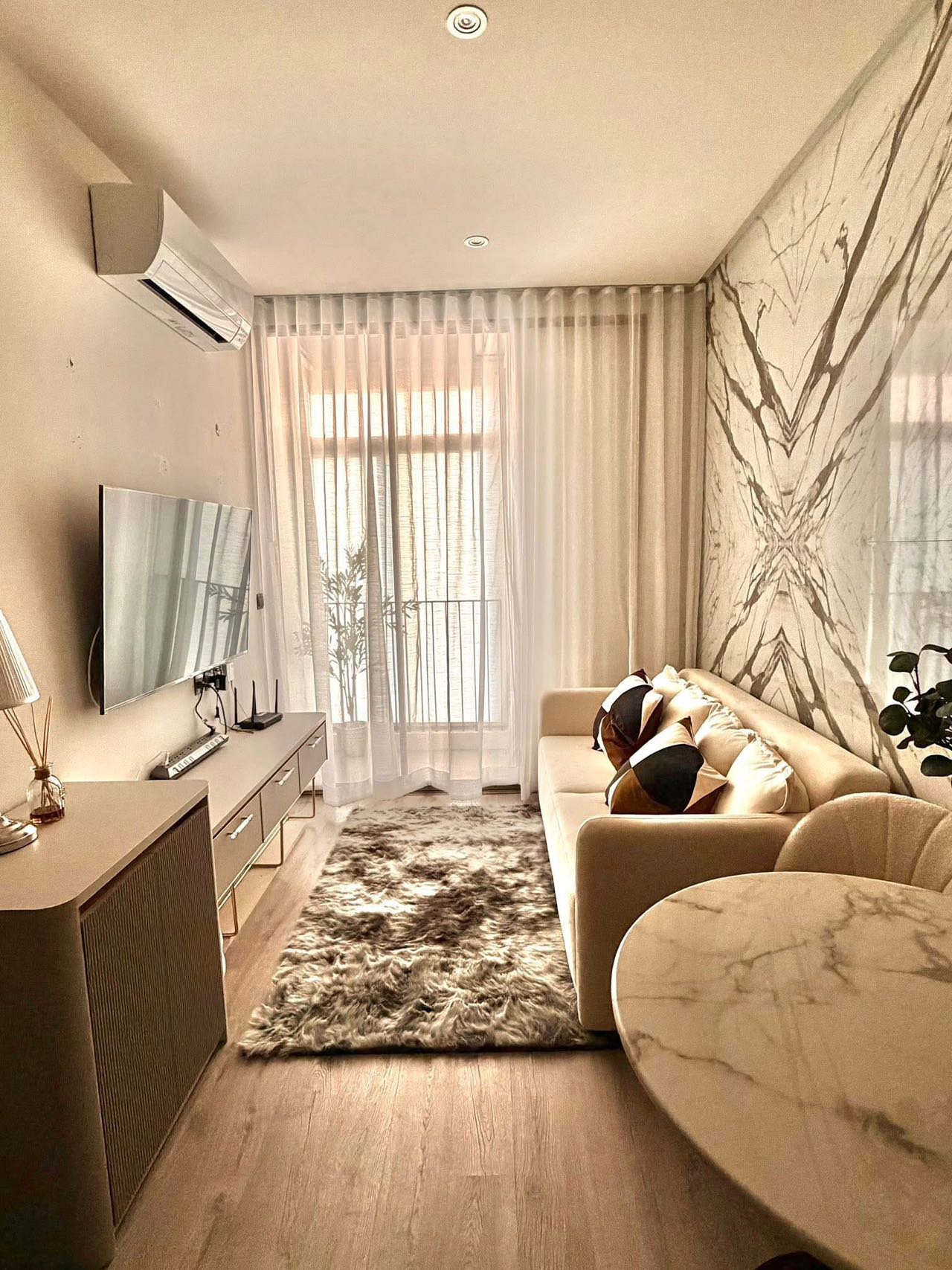 RHYTHM Ekkamai Estate