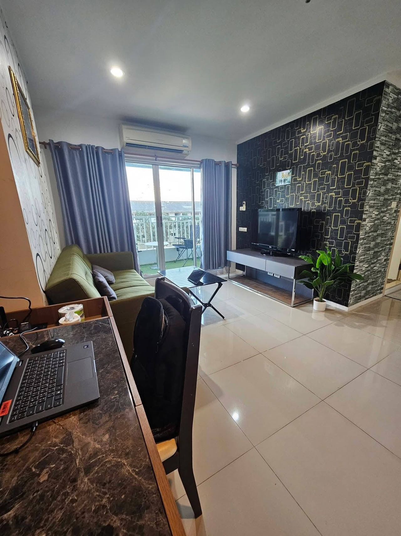 Lumpini Park Beach Condo