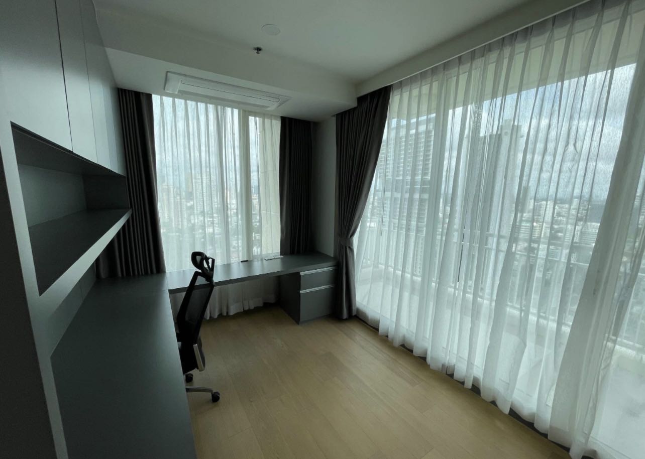 The Empire Place Sathorn