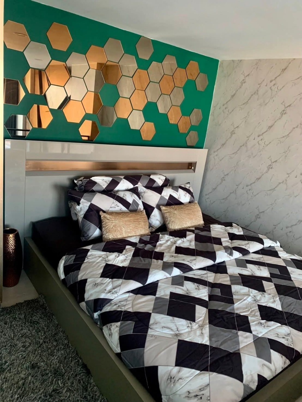 KnightsBridge Phaholyothin–Interchange