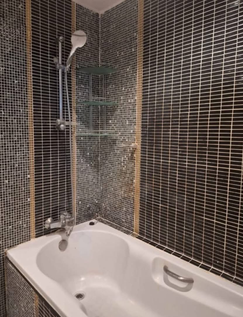 Asoke Place Condo 附近:MRT Sukhumvit, BTS A