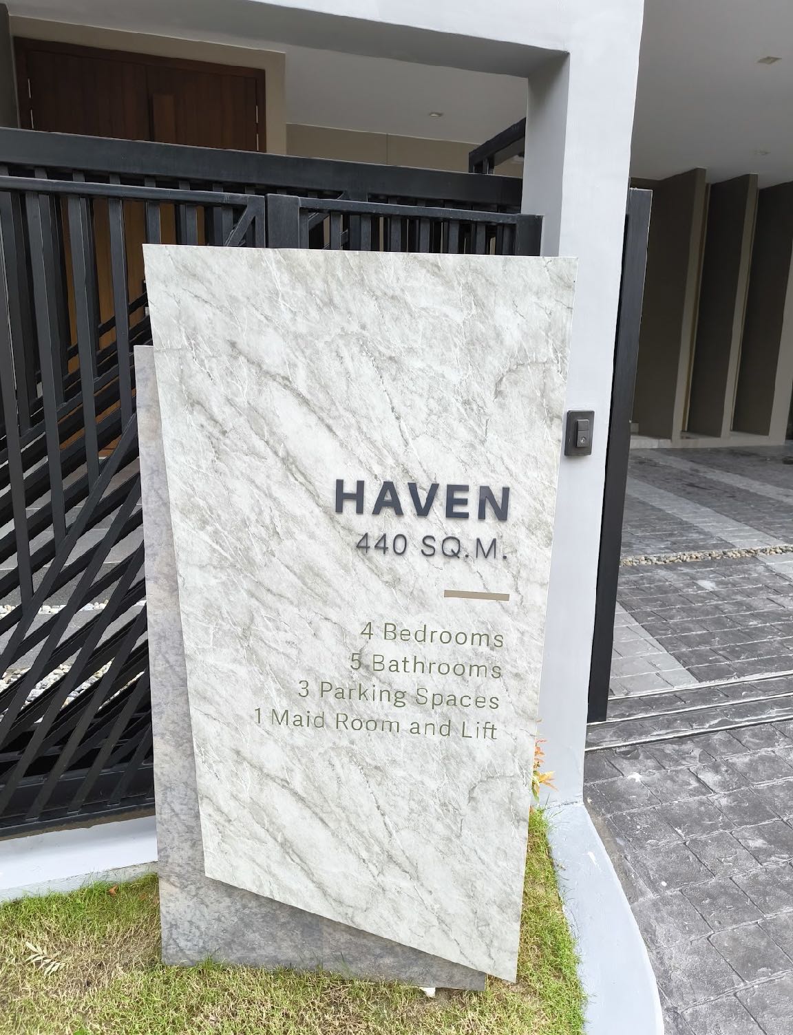 The gentry Kaset-Nawamin