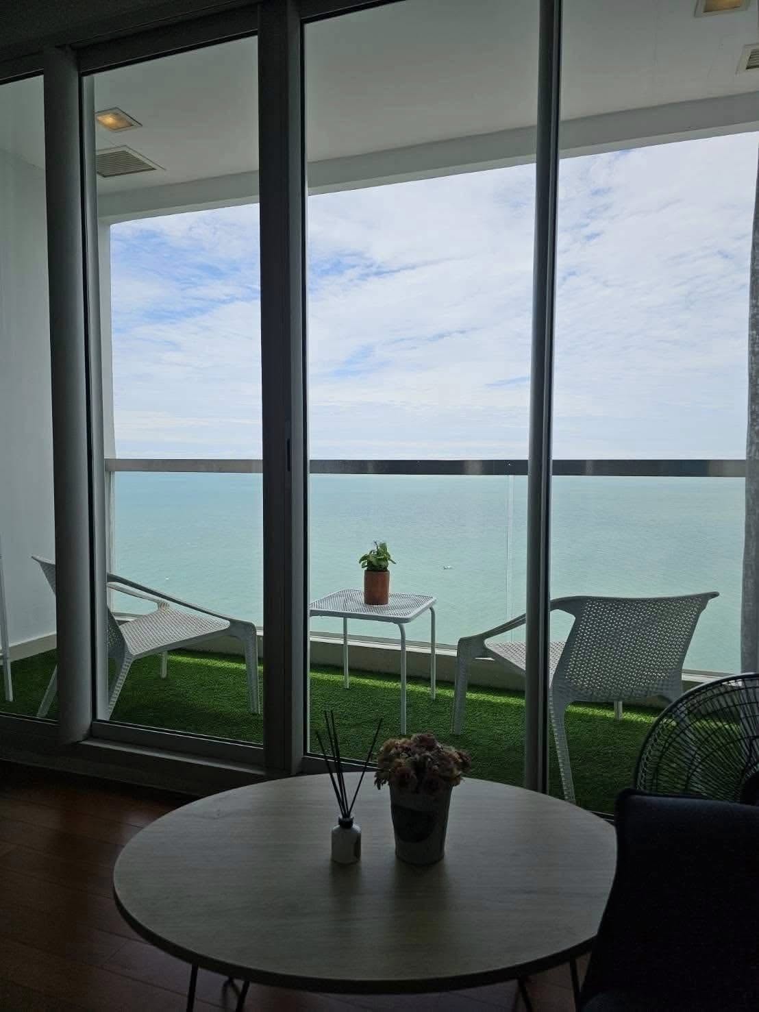 𝙏𝙝𝙚 𝙋𝙖𝙡𝙢 𝙒𝙤𝙣𝙜𝙖𝙢𝙖𝙩 𝘽𝙚𝙖𝙘𝙝𝙛𝙧𝙤𝙣𝙩 𝘾𝙤𝙣𝙙𝙤𝙢𝙞𝙣𝙞𝙪𝙢