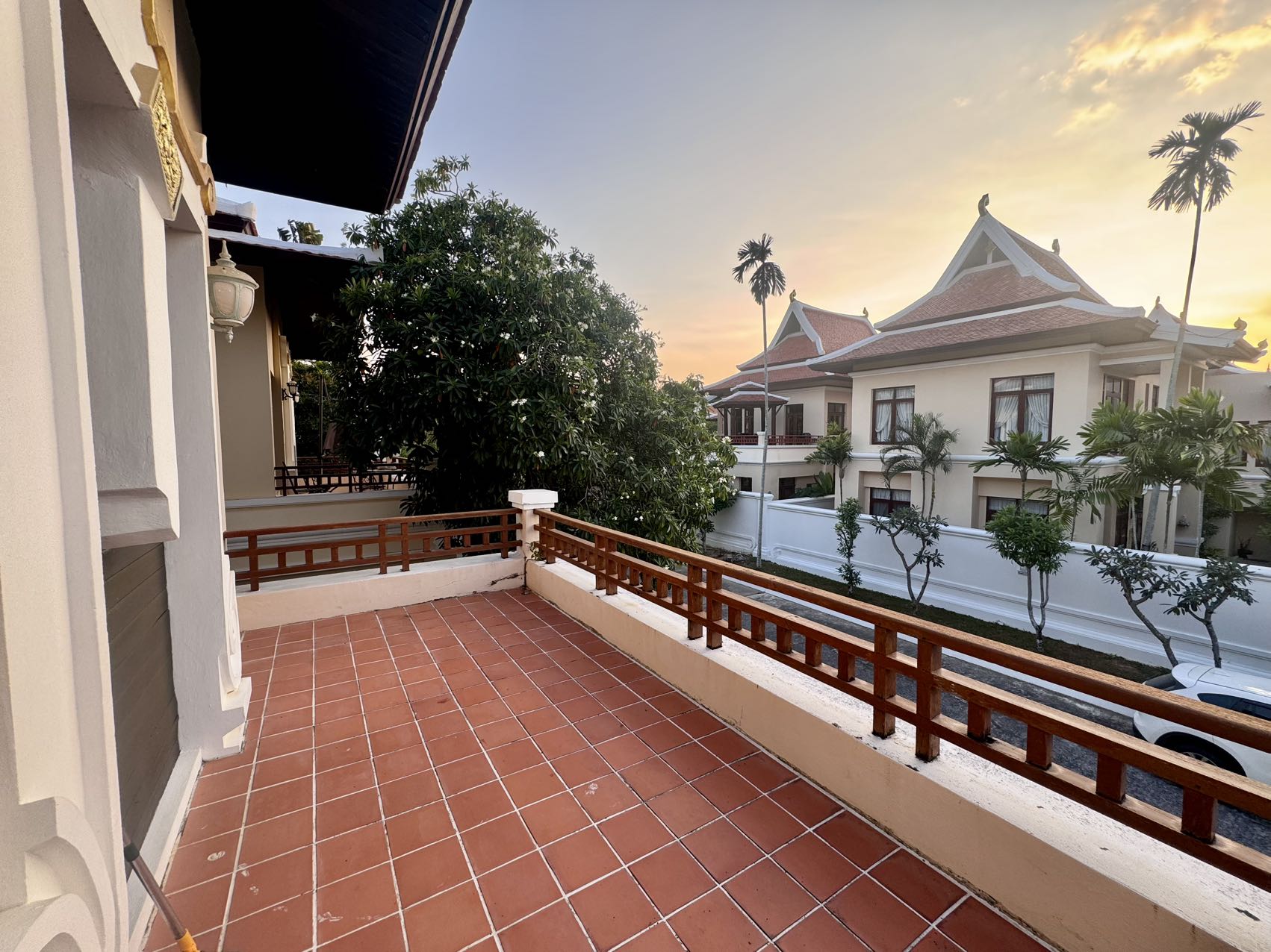 那中天泰巴黎独栋别墅